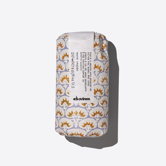 Davines - This is a medium hold modelling gel